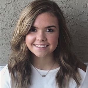 Meet your Posher, Halle